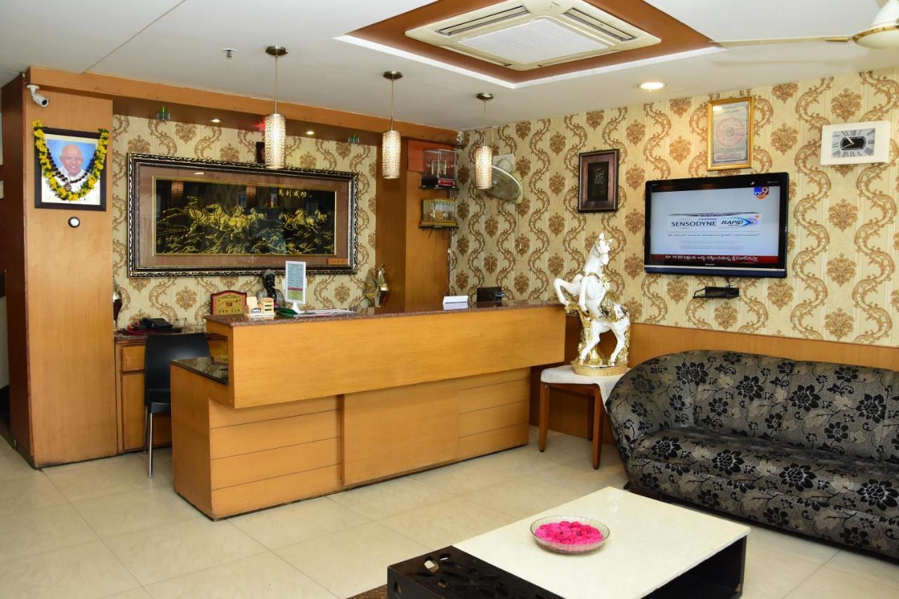 Budget Hotel Khammam ภายนอก รูปภาพ